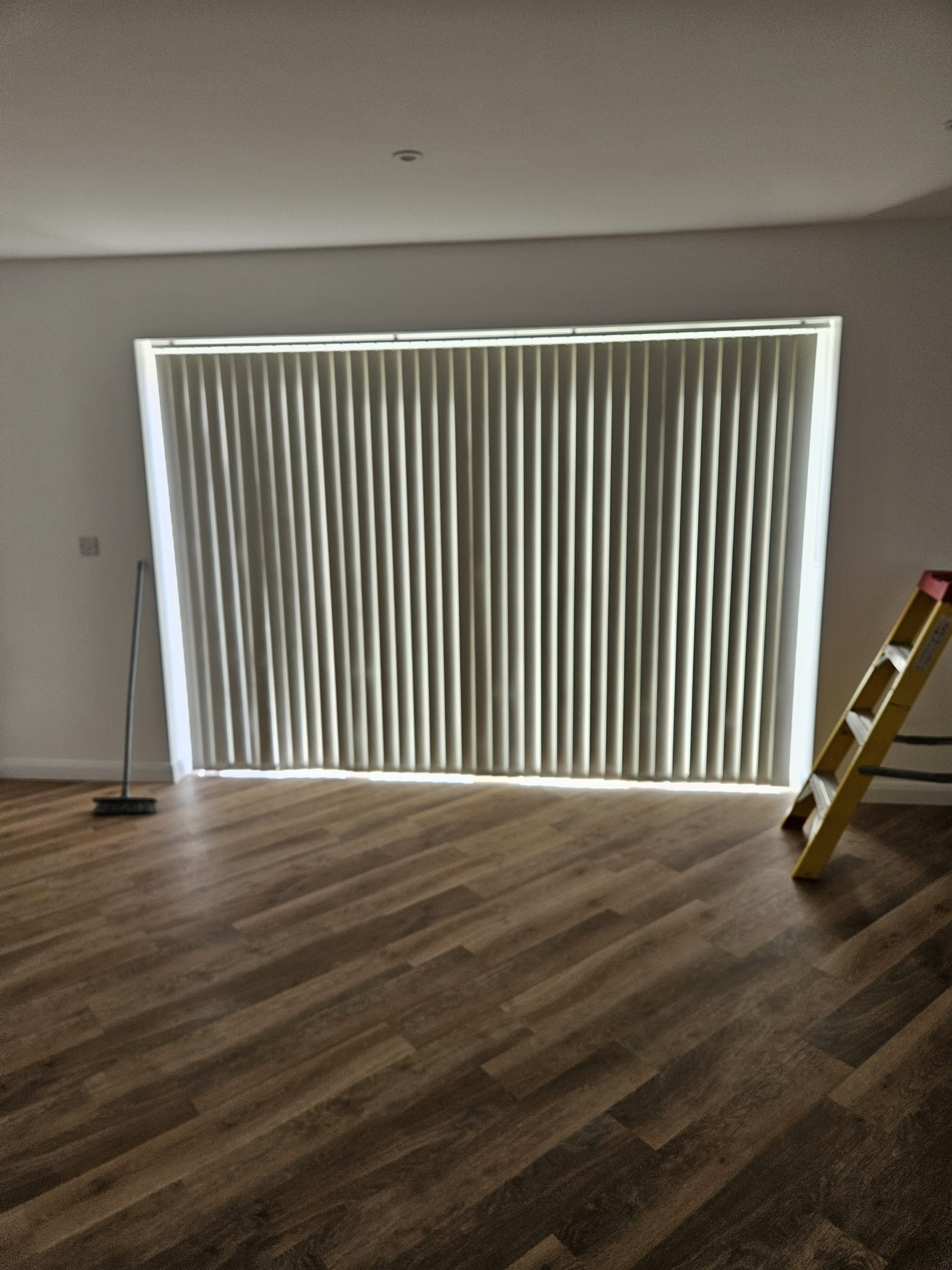Supply and Fit Vertical blind (Domestic)