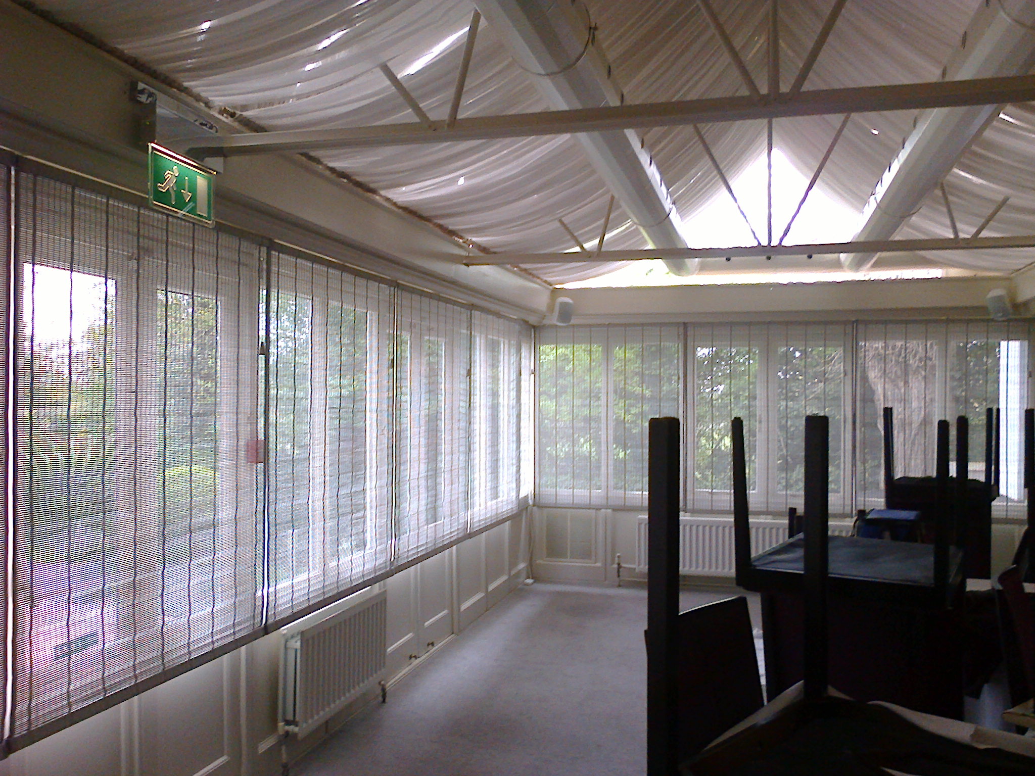 Supply and Fit Breakfast Room Pinoleum blinds in 2* Michelin restaurant (Commercial)