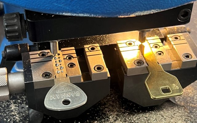 Computerised key cutting